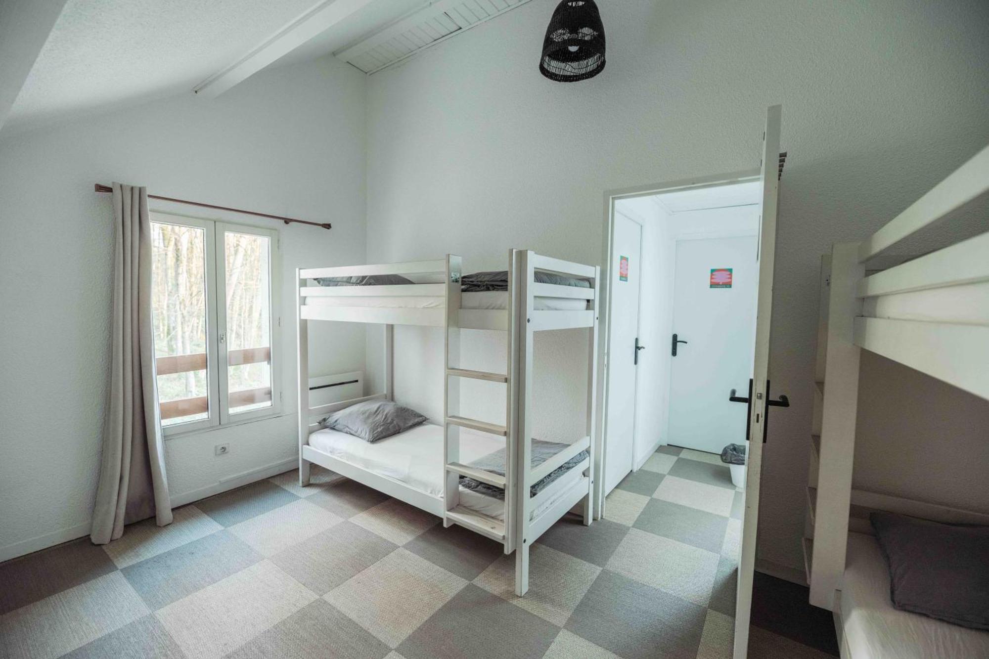La Donaclaudre - Hebergement De Groupe En Pleine Nature, Ideal Pour Tous Vos Sejours ! 63 Couchages - 2 Grandes Salles - Salle De Jeux - Cuisine Professionnelle - Accessible Facilement - Localisation Attractive -Proche Paris & Disney Saint-Augustin  ภายนอก รูปภาพ